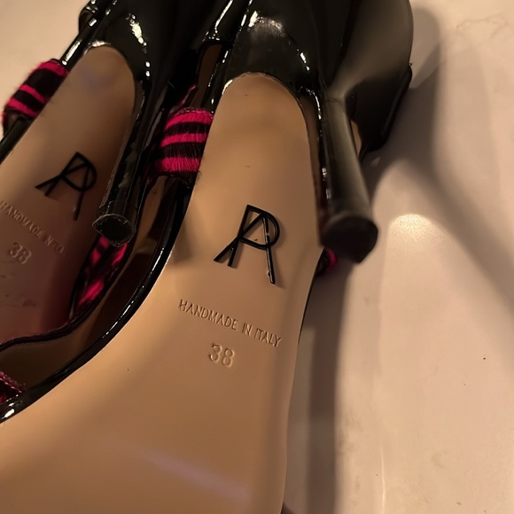 Stunning Paul Andrew pink zebra print calf hair strappy heel size 7.5. - Picture 2 of 6